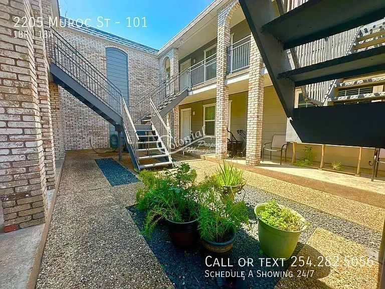 2205 Muroc St #101 — Photo 11