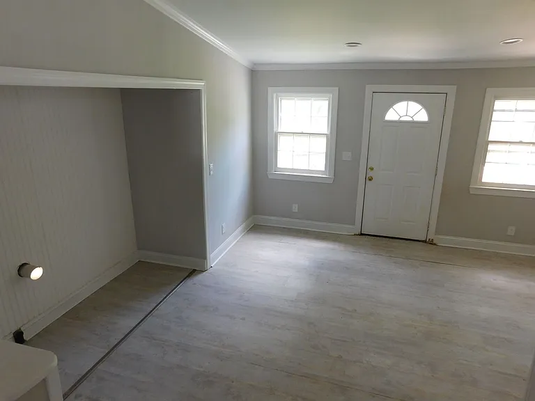 304 Avenue A — Photo 26
