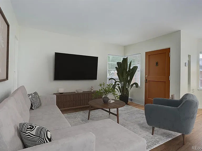 2630 S Marion St #2630 — Photo 4
