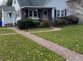 528 Florence Ave, Medina, NY 14103