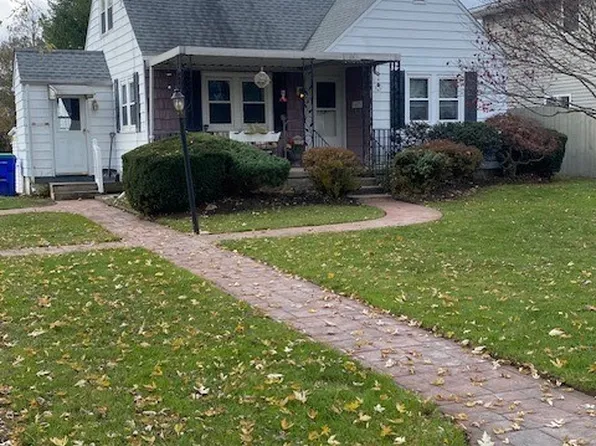 528 Florence Ave, Medina, NY 14103