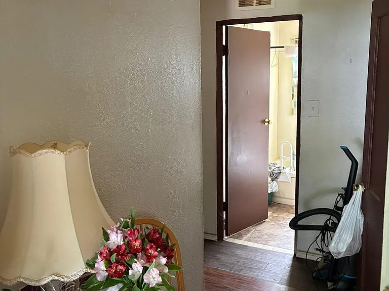 10249 Earl Dr — Photo 7