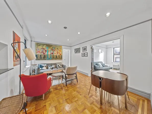 332 East 84th Street image 2 of 10