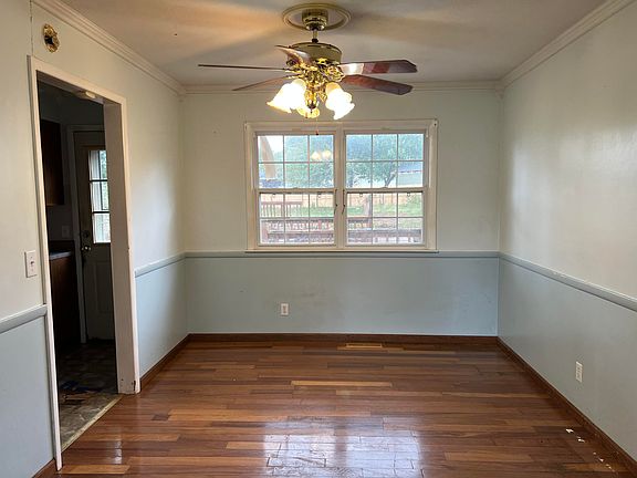 5th image of 2918 E Clovis Circle