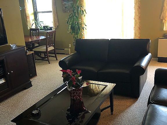 4th image of 1376 Midland Ave APT 401
