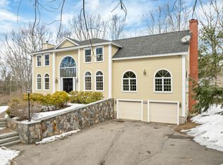 14 Payneton Hill Rd, York, ME 03909
