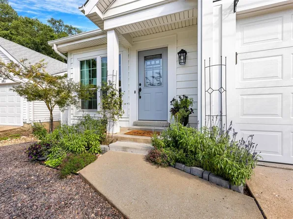 3459 Charleston Place Ct, Valley Park, MO 63088