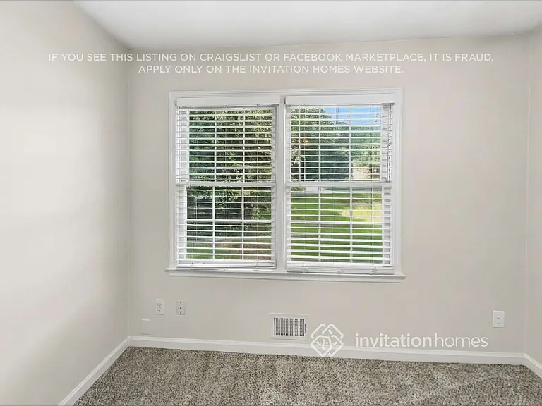 1379 Hidden Cir — Photo 12