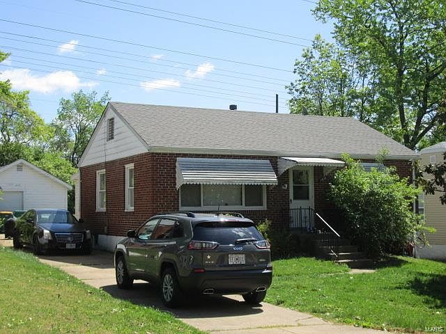 1st image of 7513 Haywood Dr