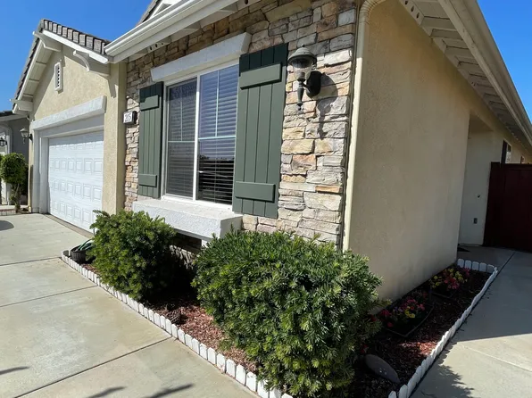 215 Hoch Way, Hemet, CA 92545