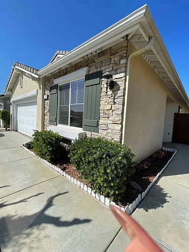 215 Hoch Way Photo 1