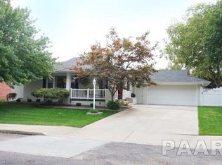 418 W Greenway Pl, Peoria, IL