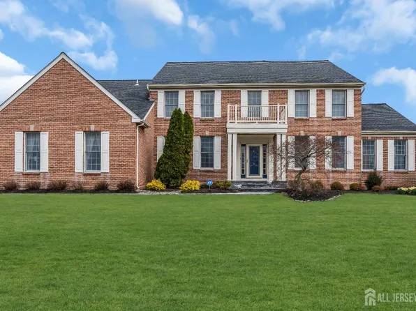 6 Finch Ct, Princeton Junction, NJ 08550