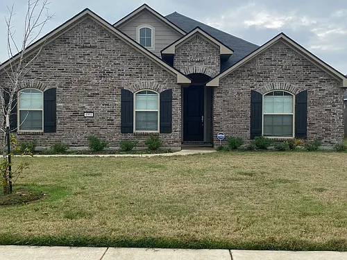 4001 False River Dr Photo 1