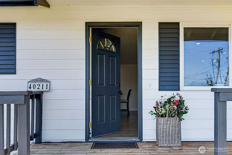 4th image of 40211 212th Avenue SE