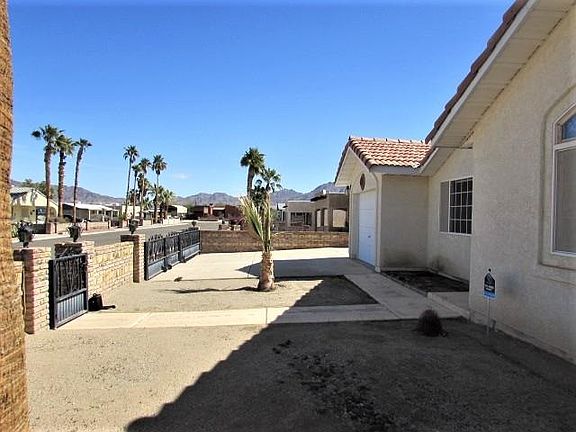 3rd image of 13853 E 46th Dr