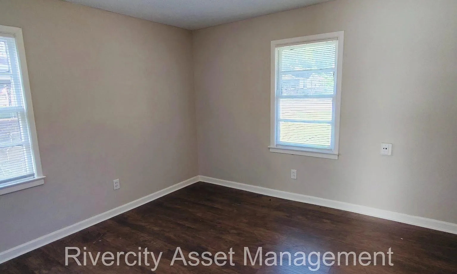 3152 Ford Road - 1 — Photo 3