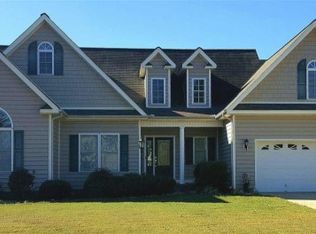 28 Rolling Green Dr, Anniston, AL 36207