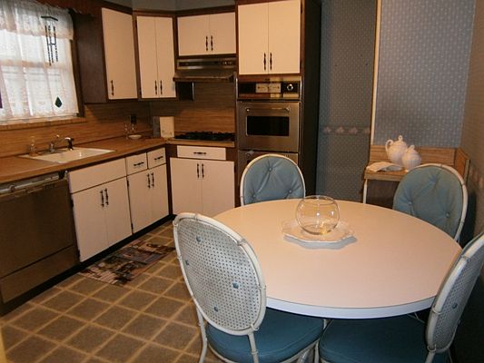 3rd image of 2818 Avenue N