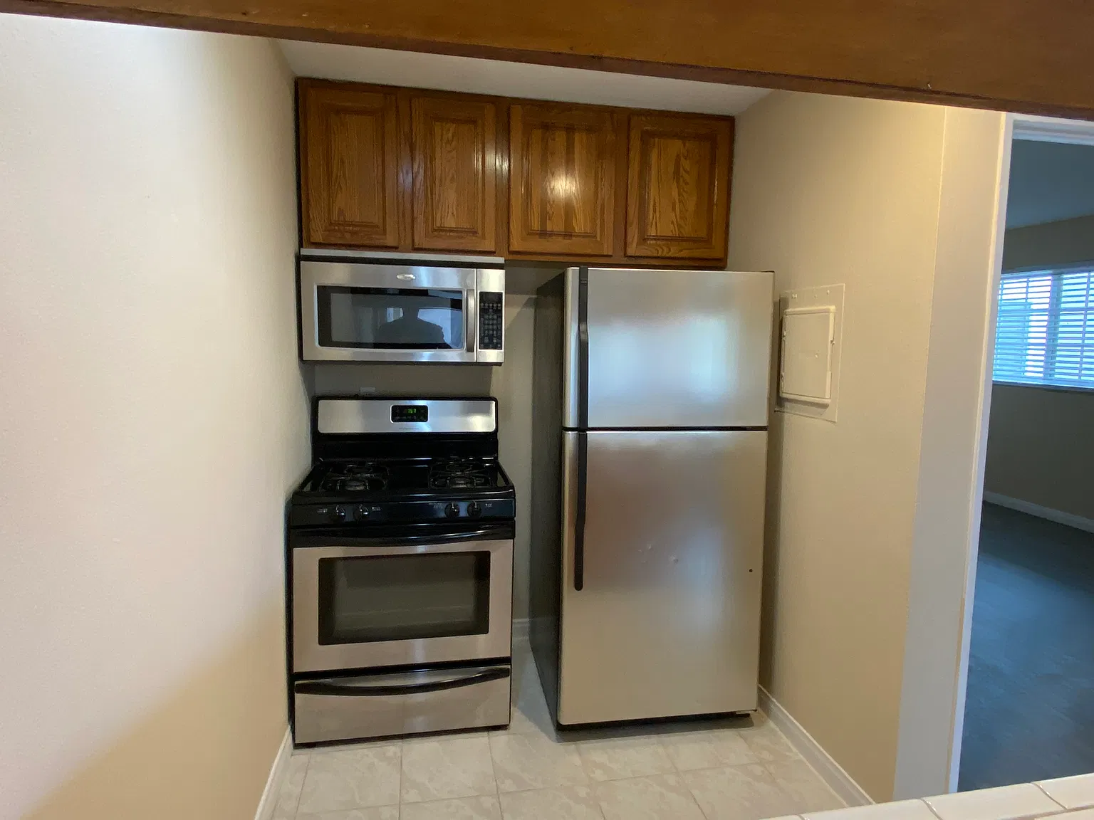 1 bed, 400 sqft, $2,300 — Photo 1