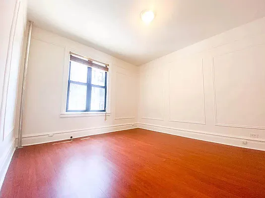 Rented by RealTegrity NY LLC | media 23