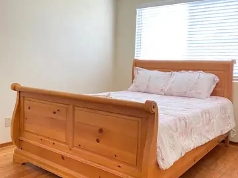 master's bedroom will be delivered with no furniture. delivered empty.