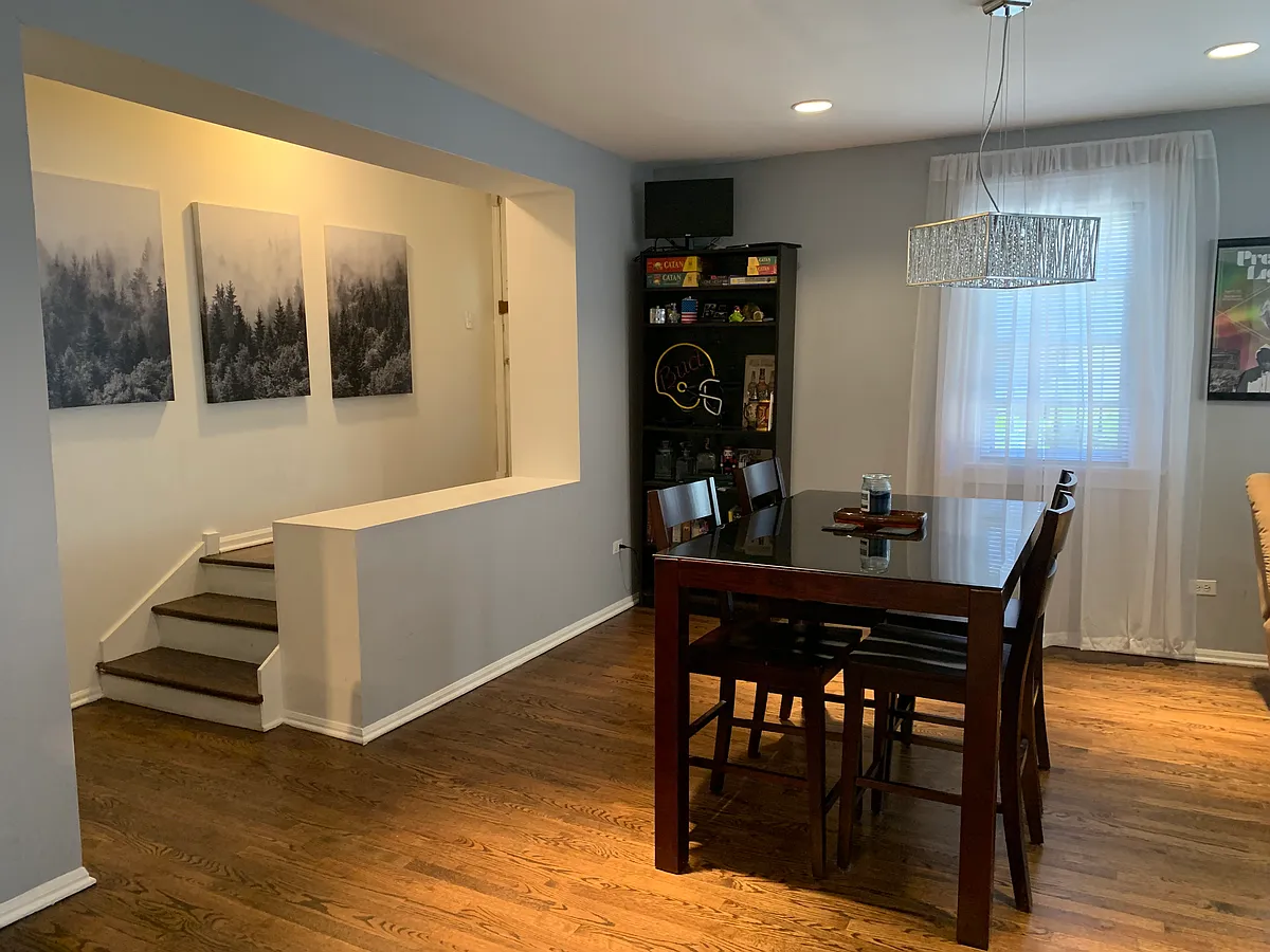 entrance / dining room - 725 W Buckingham Pl #31