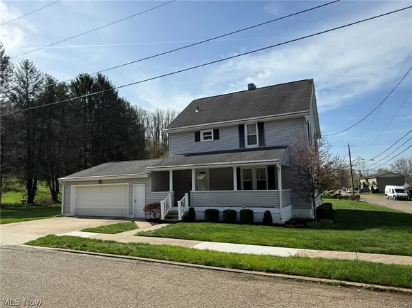 602 Crider Ave NE, New Philadelphia, OH 44663