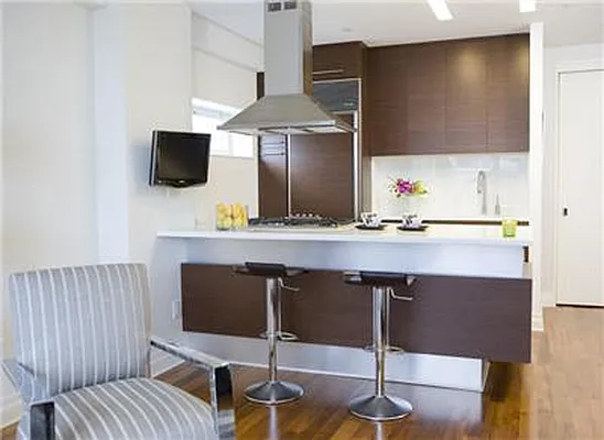 Rented by Warburg | media 14