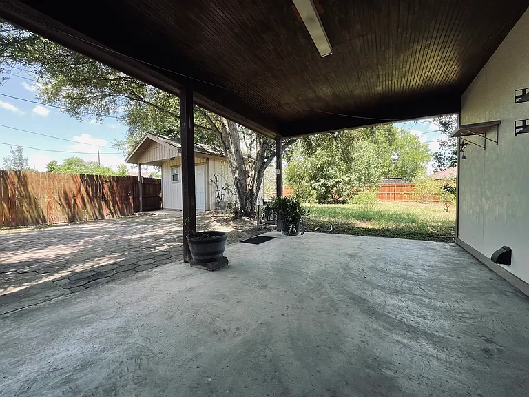 224 Pearl Dr — Photo 15