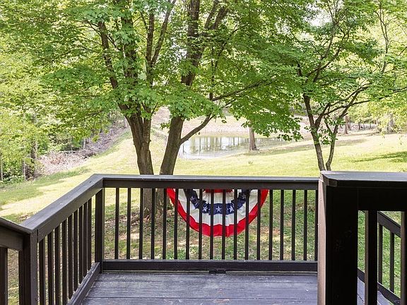 5th image of 652 Northup Rd