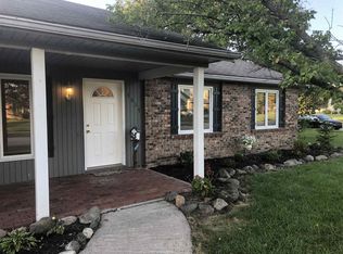 5617 Oak Fall Rd, Fort Wayne, IN 46845