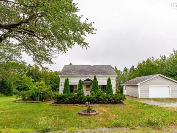 3352 Beaver Bank Rd, East Hants, NS B4G 2S6