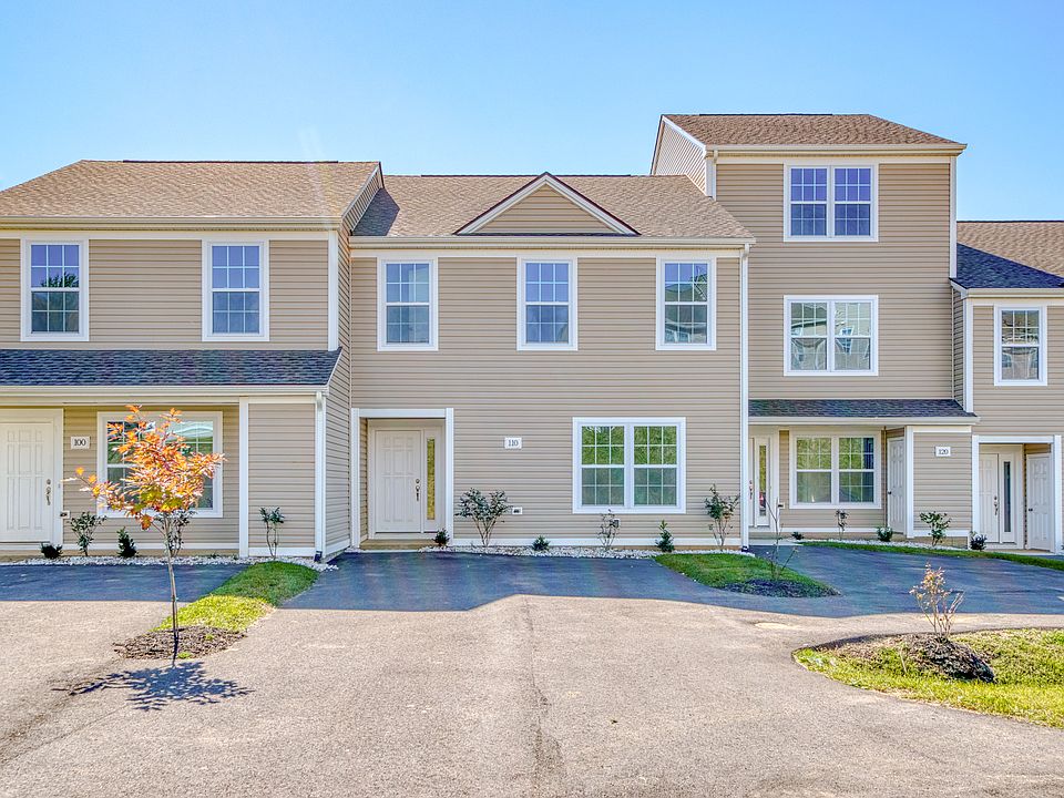 1st image of 110 Twisted Oak Dr