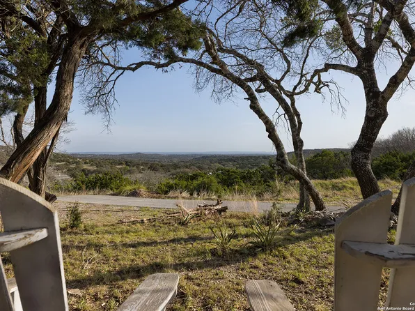 119 B Mountain Top Trl, Boerne, TX 78006