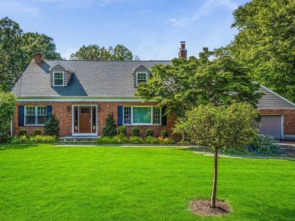 27 Ritch Drive, Ridgefield, CT 06877
