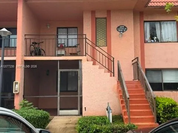 215 Lakeview Dr APT 203, Fort Lauderdale, FL 33326