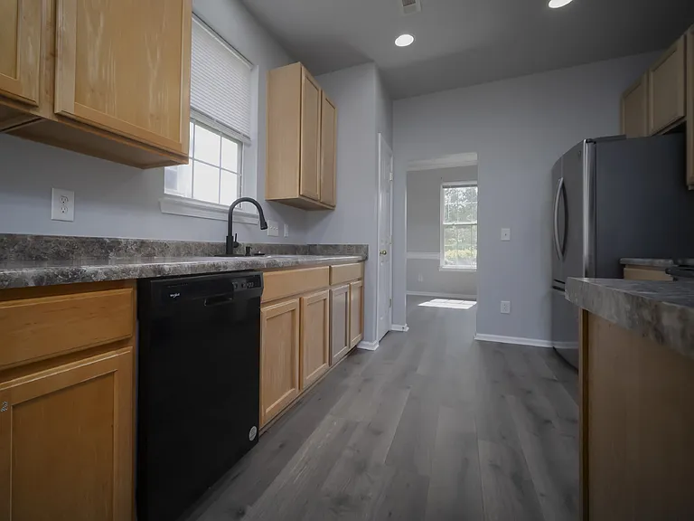 1030 Boxelder Ln — Photo 7
