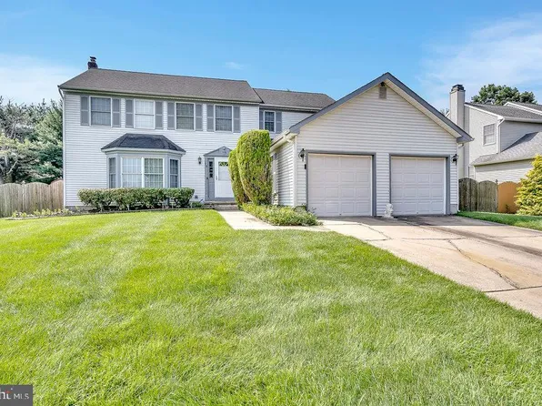 18 Windham Dr, Eastampton, NJ 08060