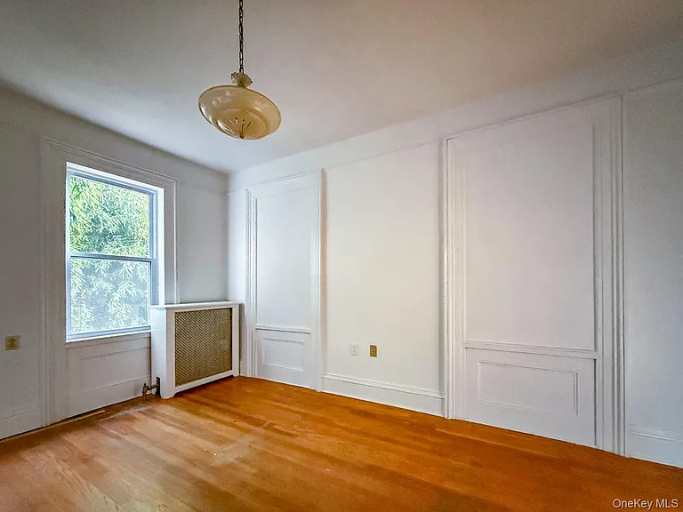 290 N Washington St — Photo 2