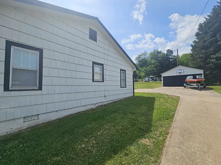 1060 Mulberry St — Photo 19