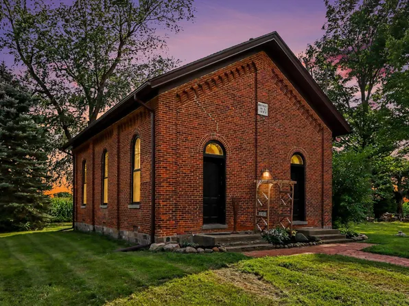 23031 Portage Lake Rd, Mendon, MI 49072