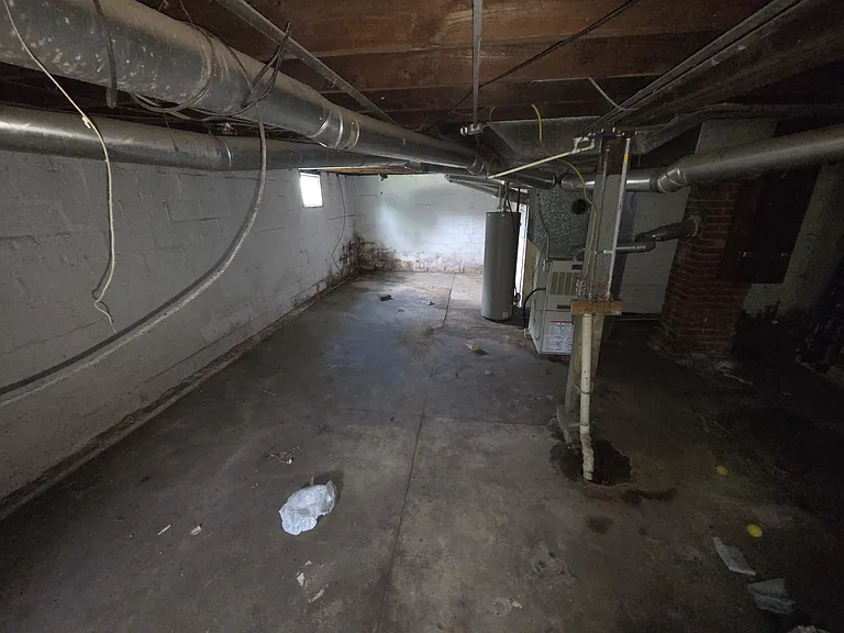 1705 E North St — Photo 22