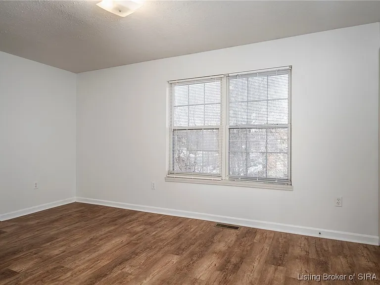 303 Colonial Club Dr — Photo 12