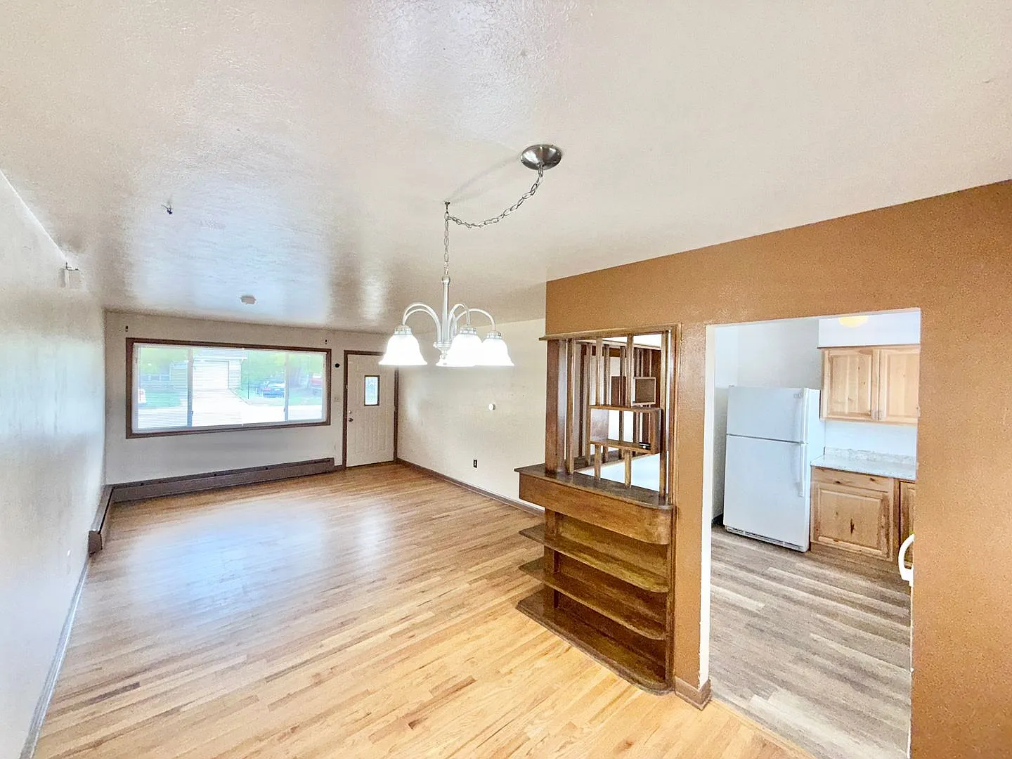 3 Bedroom Home with Mountain Views! — Photo 4