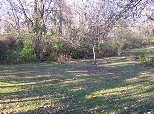 435 Pine St, Batavia, IL 60510
