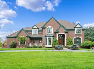 163 Smith Ridge Rd, South Salem, NY 10590