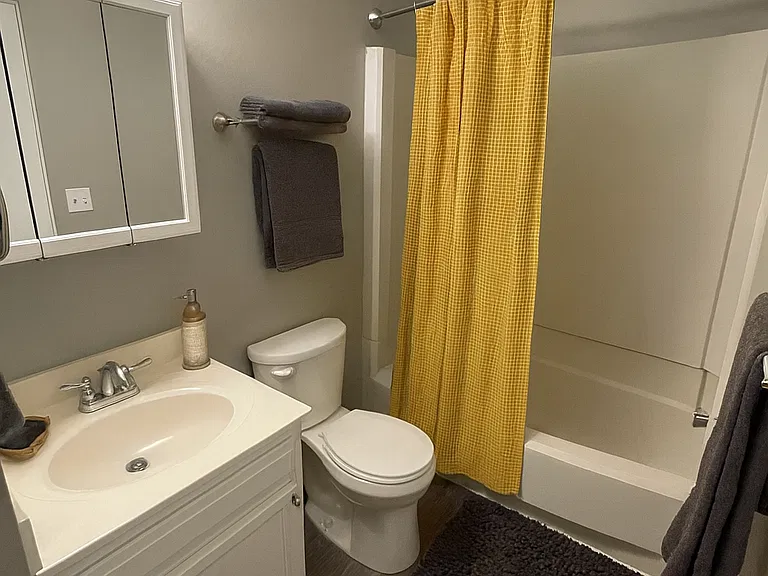 Westridge Apartments and Townhomes — Photo 11