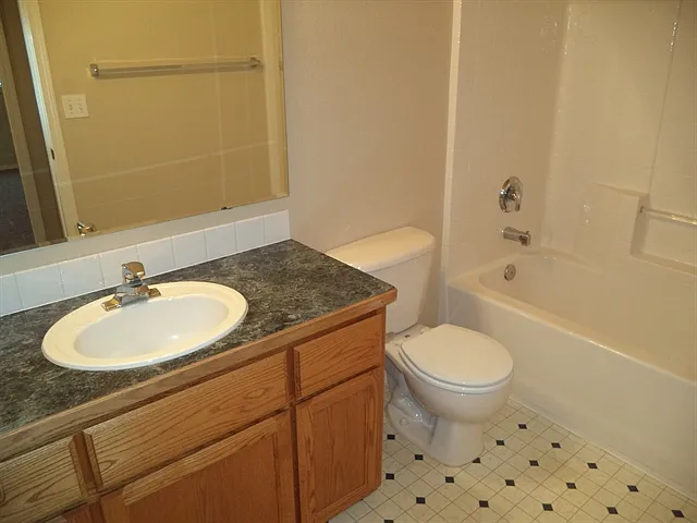 2344 N Ayrshire Pl — Photo 18