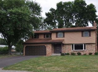 2378 Chippewa Cir, Saint Paul, MN 55109